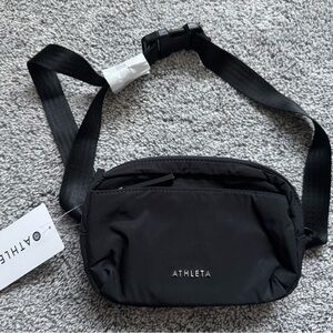 Athleta Black Belt Bag with Adjustable Straps and Water-Resistant Fabric